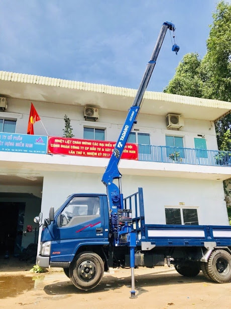 xe-iz-49-găn-cau-unic